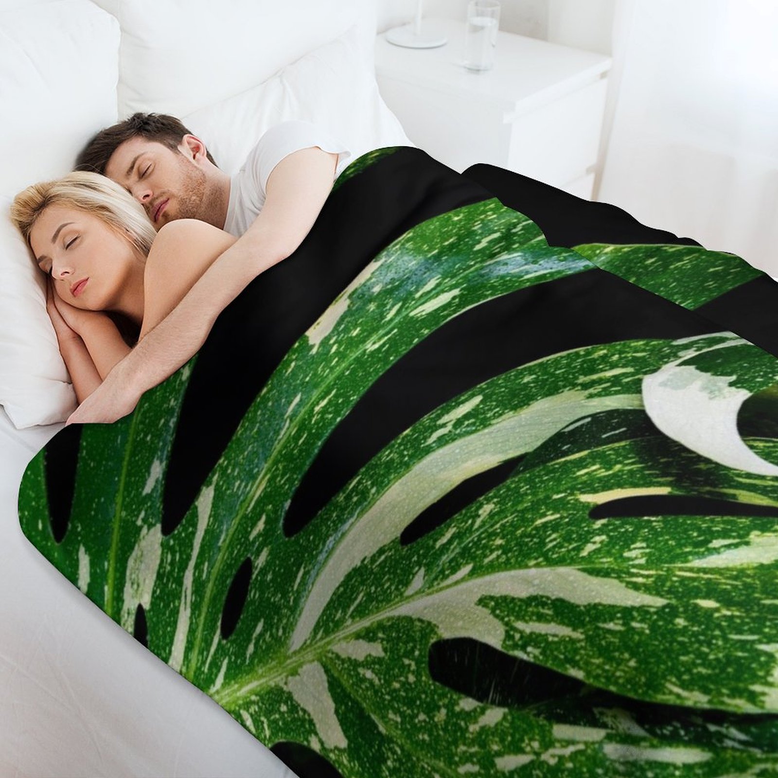 Manta Decorativa Monstera Thai - Monstera Thai Constellation avaliação e preço